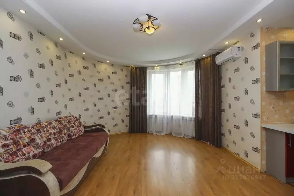2-к кв. Омская область, Омск просп. Комарова, 19 (68.2 м) - Фото 0