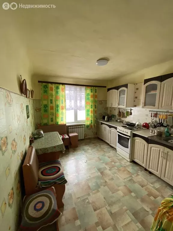 3-комнатная квартира: посёлок городского типа Шаля, улица Чкалова, 12 ... - Фото 1