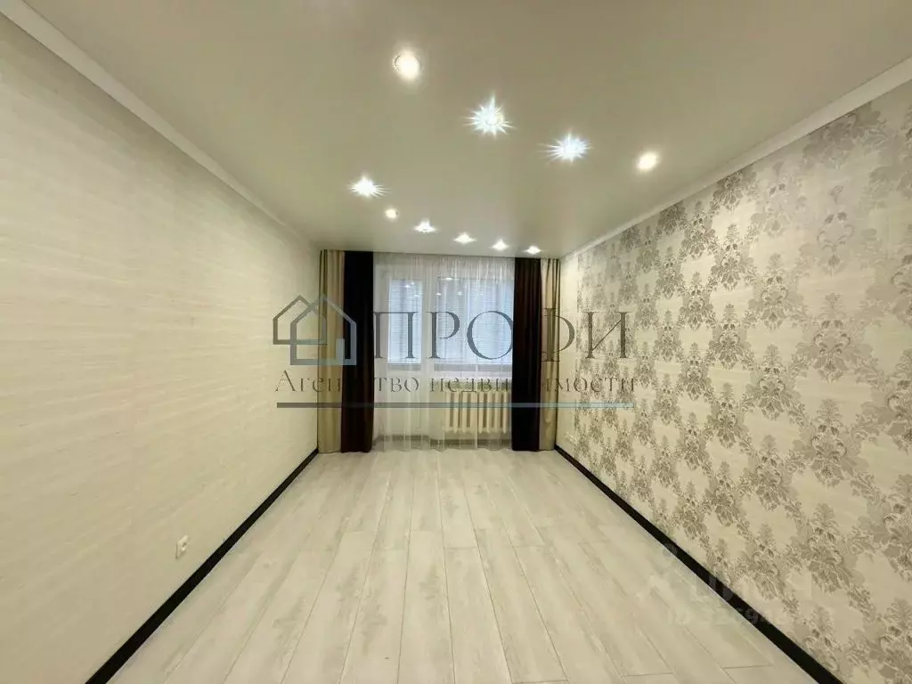 3-к кв. Белгородская область, Новый Оскол Ливенская ул., 142 (88.5 м) - Фото 1