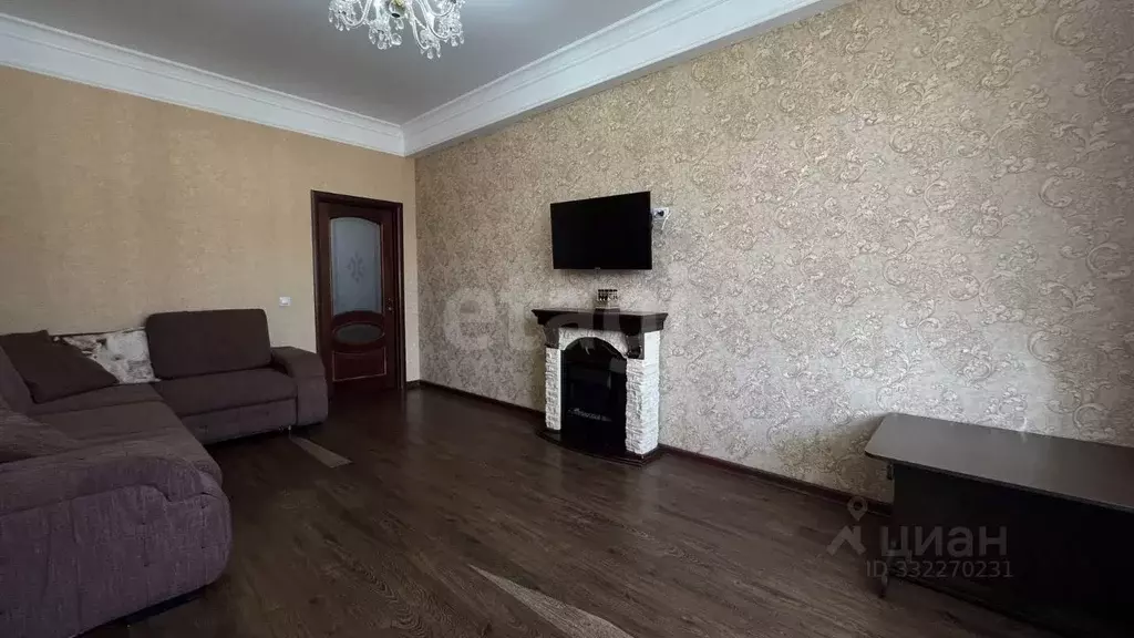 2-к кв. Дагестан, Махачкала ул. Гайдара Гаджиева, 12Б (83.0 м) - Фото 1