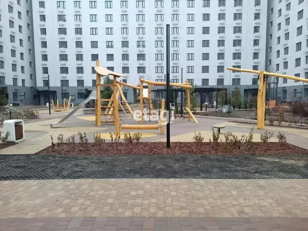 1-к кв. Тюменская область, Тюмень Новгородская ул., 22 (38.5 м) - Фото 1
