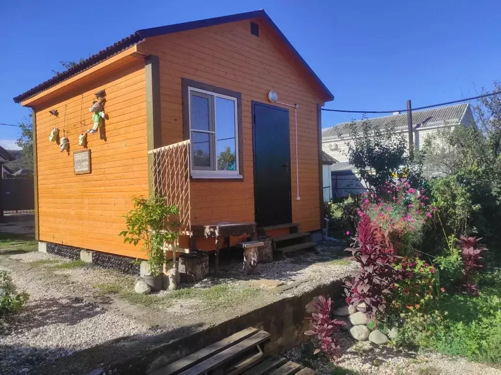 Дом в Адыгея, Майкопский район, пос. Каменномостский пер. Охотничий, ... - Фото 1