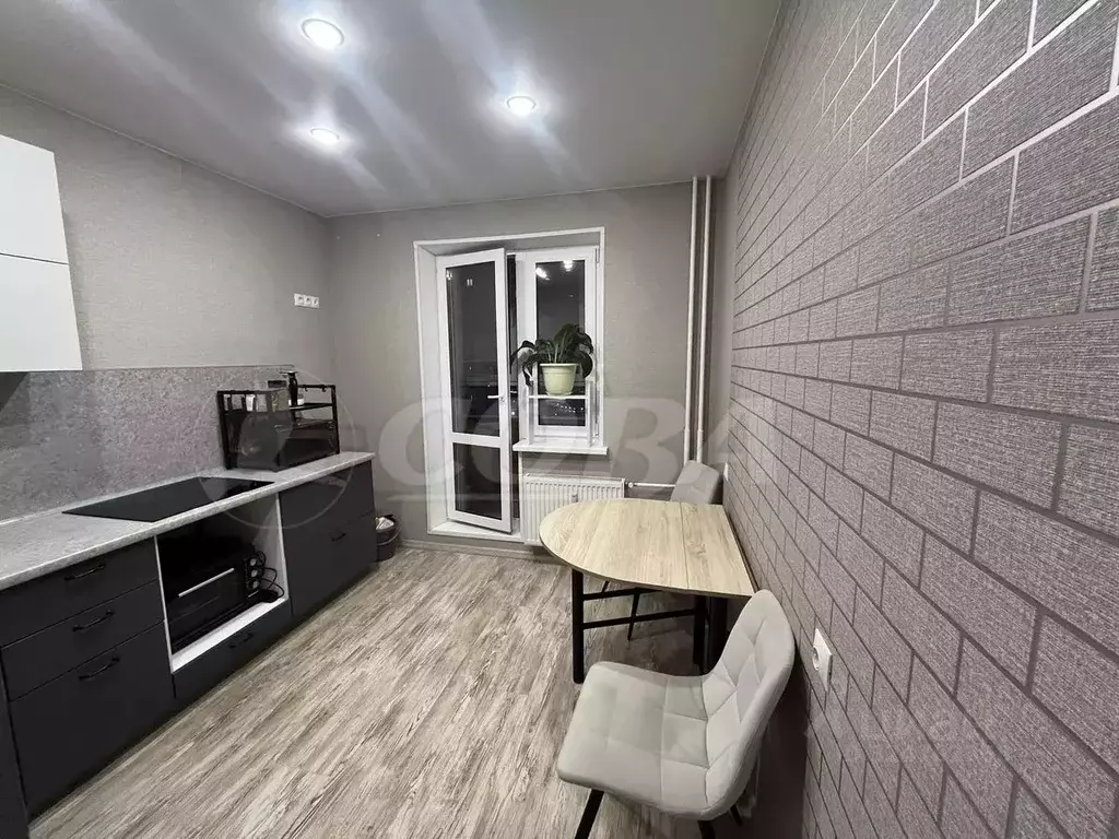 1-к кв. Тюменская область, Тюмень ул. Новоселов, 107к2 (27.5 м) - Фото 1