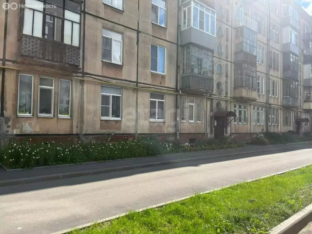 3-комнатная квартира: Череповец, бульвар Доменщиков, 47 (77.3 м) - Фото 0