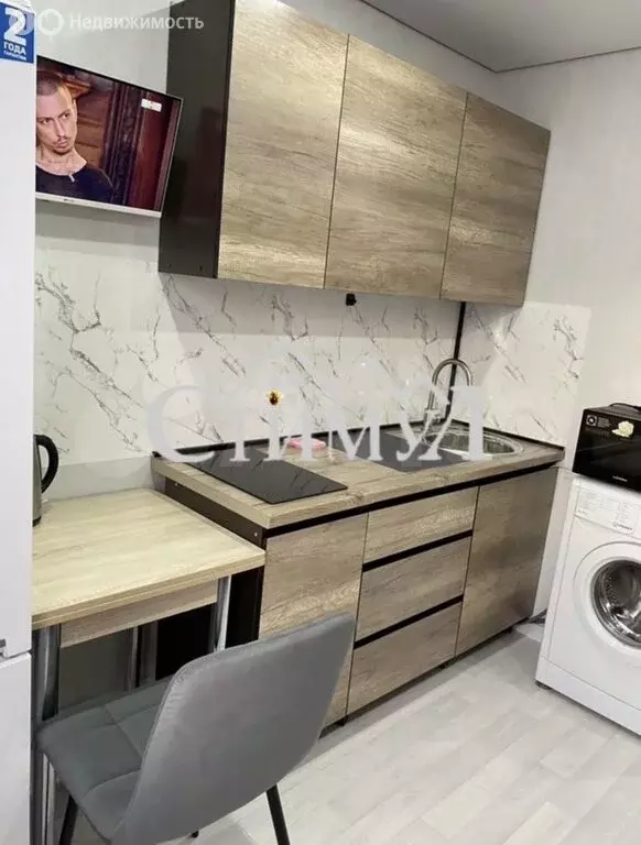 Квартира-студия: Абакан, улица Кати Перекрещенко, 26 (12 м) - Фото 1