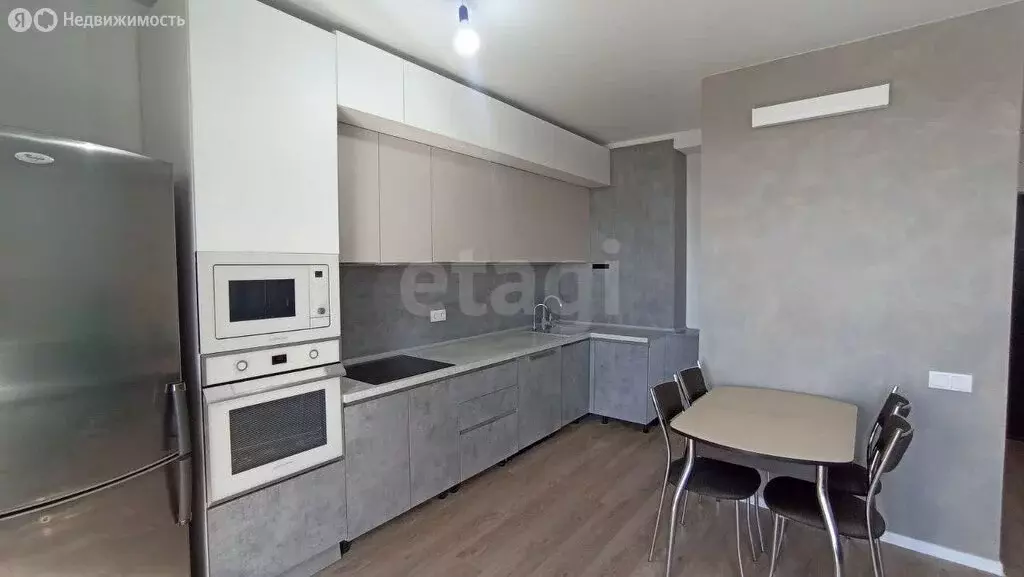 4-комнатная квартира: Мытищи, улица Стрельбище Динамо, 10 (72 м) - Фото 0