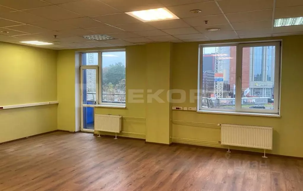 Офис в Санкт-Петербург пл. Конституции, 7 (1066 м) - Фото 0