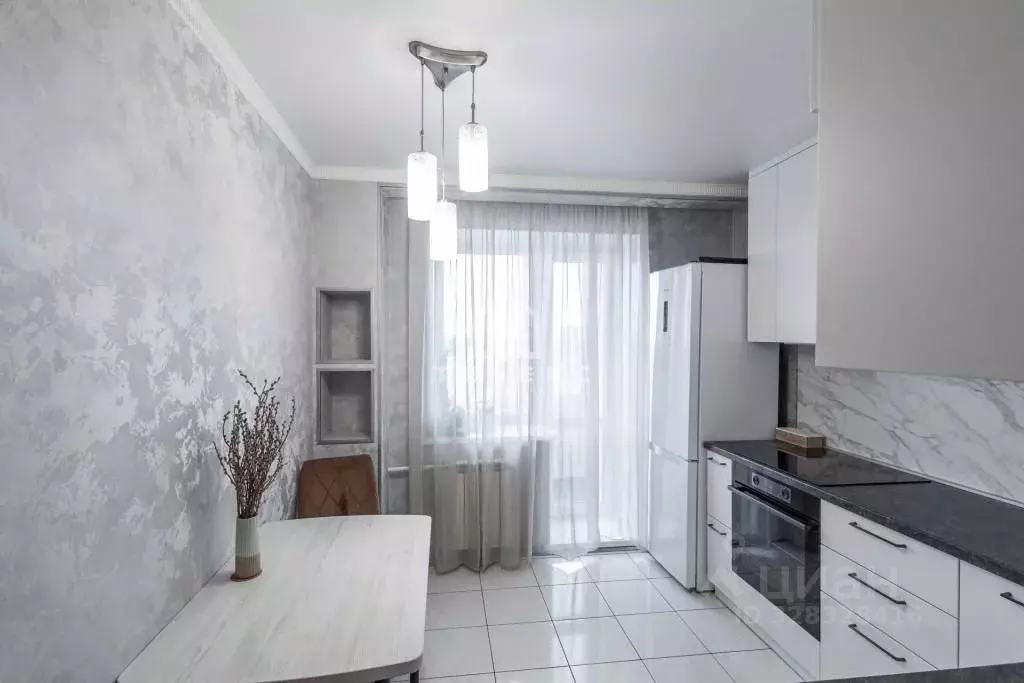 2-к кв. Омская область, Омск ул. Масленникова, 185 (67.4 м) - Фото 2