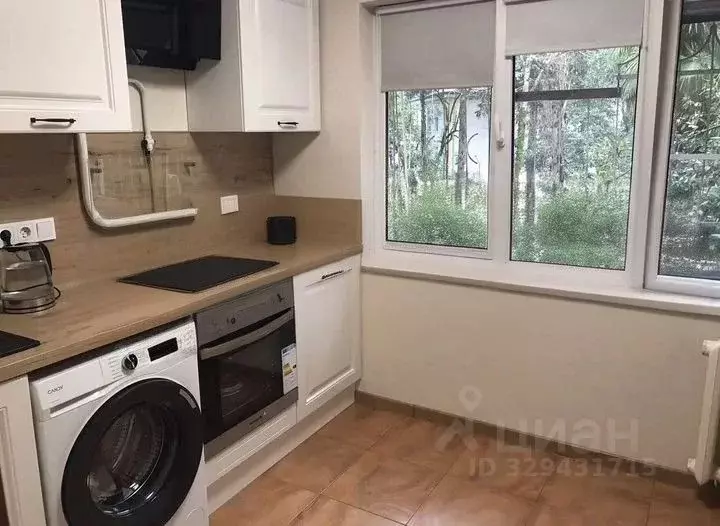 2-к кв. Краснодарский край, Сочи Донская ул., 33 (48.0 м) - Фото 2