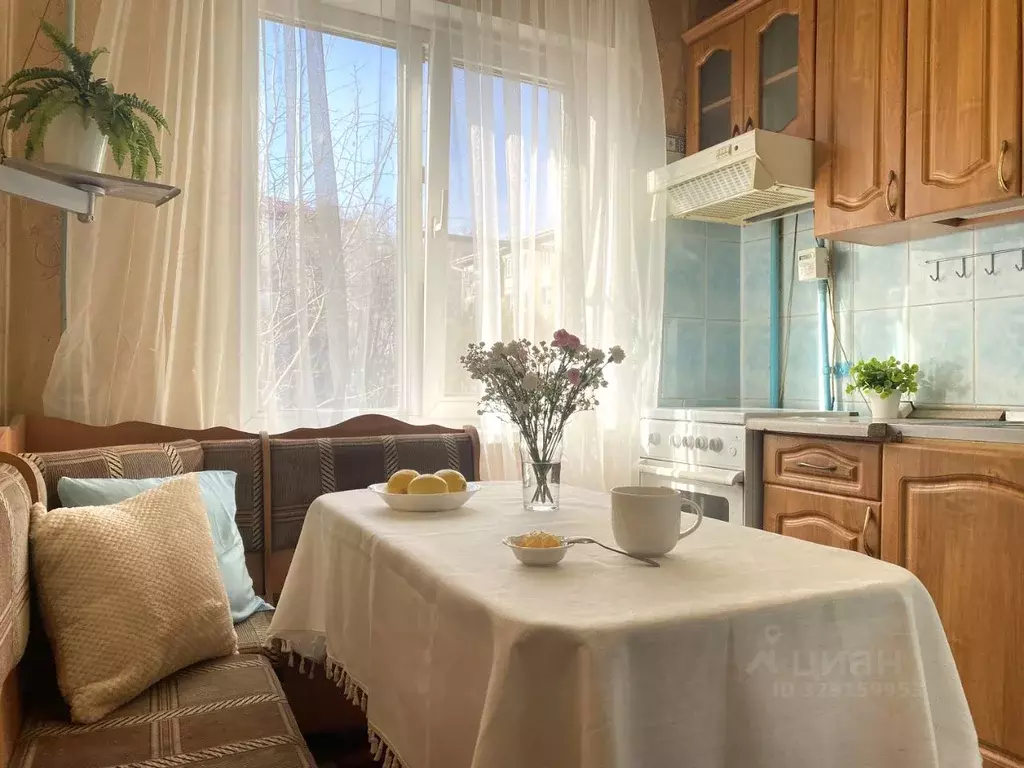 3-к кв. Омская область, Омск Волгоградская ул., 2В (58.3 м) - Фото 2