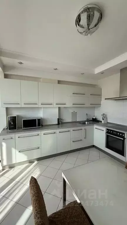 2-к кв. Сахалинская область, Южно-Сахалинск просп. Победы, 5К2 (70.0 ... - Фото 2