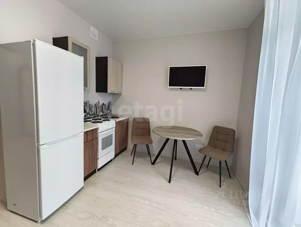 Студия Тюменская область, Тюмень ул. Александра Протозанова, 4 (25.0 ... - Фото 1