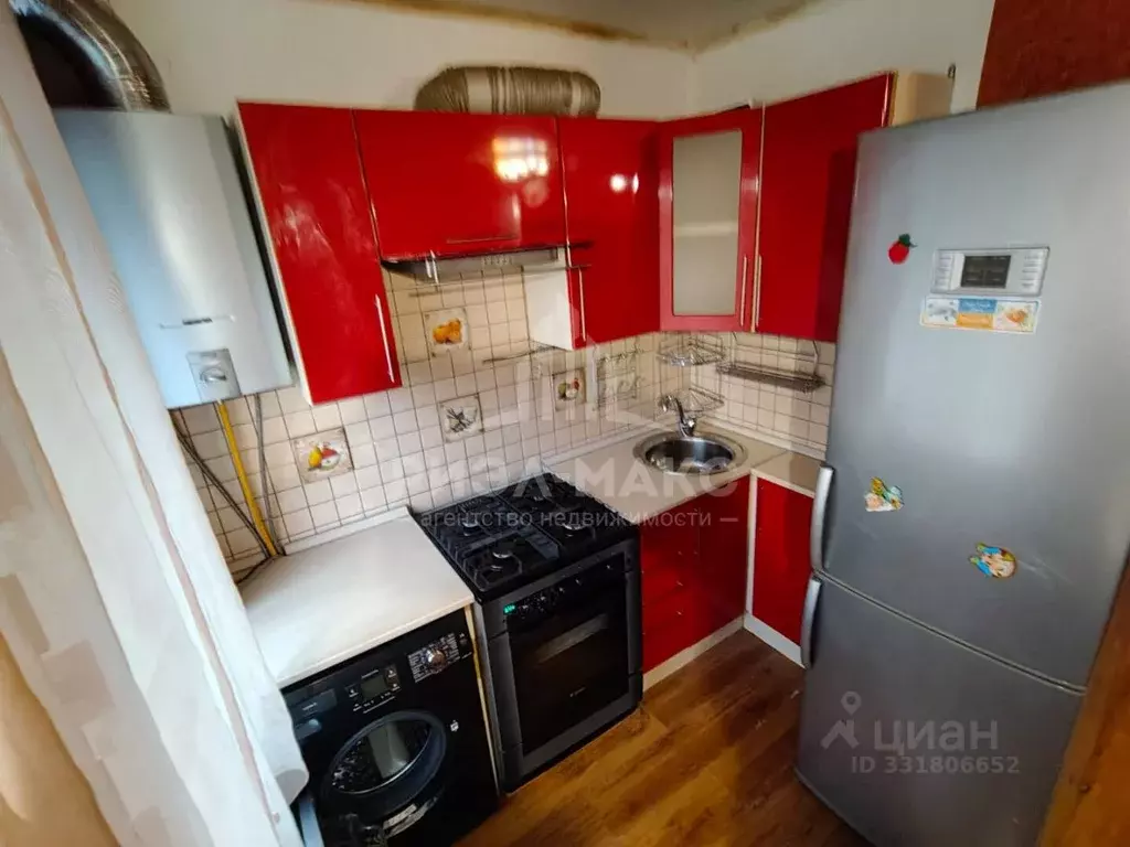 2-к кв. Брянская область, Брянск Харьковская ул., 3А (41.7 м) - Фото 1