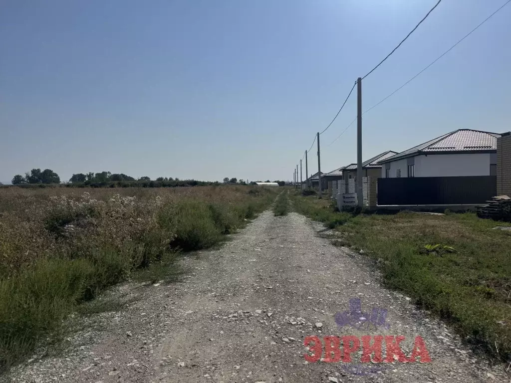 Участок в Краснодарский край, Крымск ул. Почетная, 8 (6.4 сот.) - Фото 2