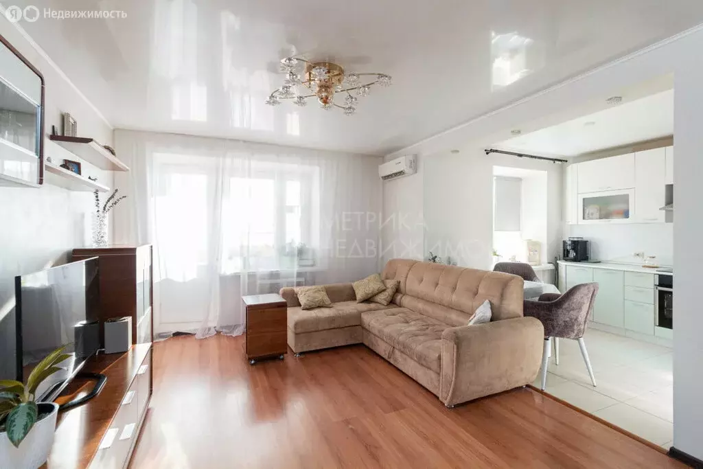 3-комнатная квартира: Тюмень, Пролетарская улица, 116 (68 м) - Фото 1