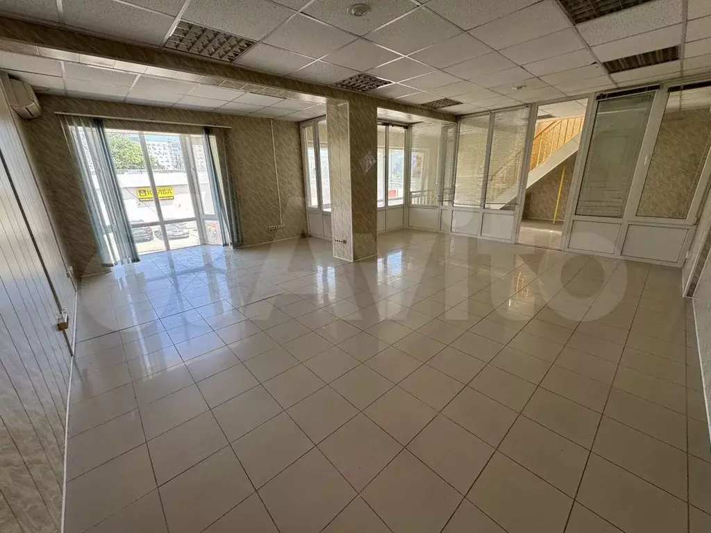 Помещение 115м2 с ремонтом - Фото 1