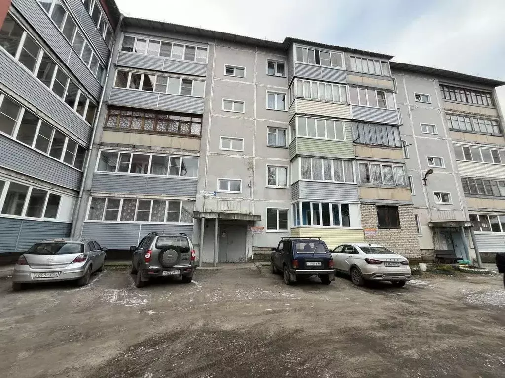 3-к кв. Костромская область, Шарья Парковая ул., 4А (64.3 м) - Фото 0