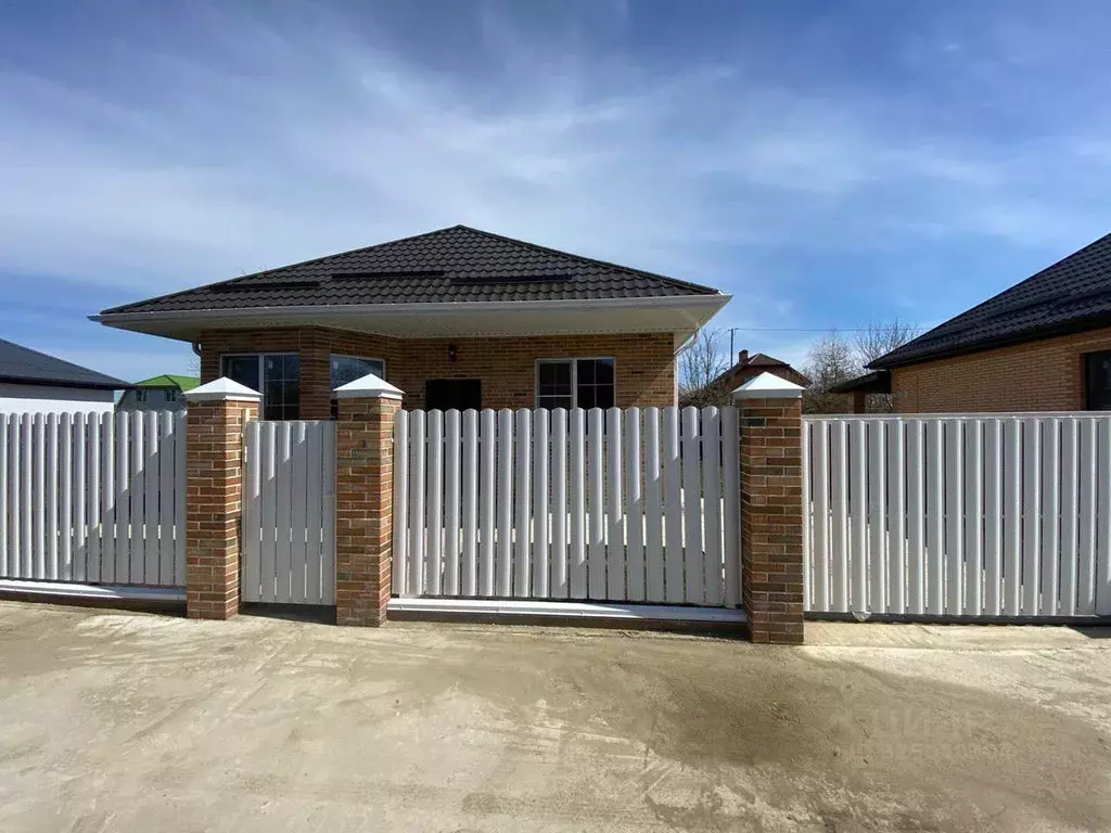 Дом в Краснодарский край, Краснодар ул. Чукотская, 4 (95 м) - Фото 1