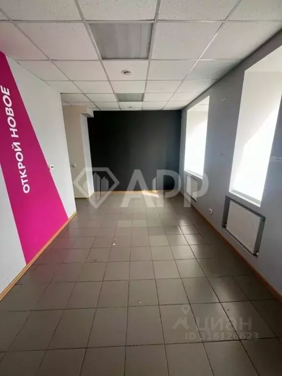 Офис в Татарстан, Набережные Челны пос. ГЭС, ул. Гагарина, 41 (40 м) - Фото 1