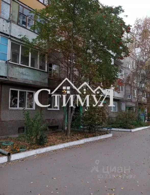 3-к кв. Хакасия, Усть-Абакан рп ул. Красноярская, 6 (48.0 м) - Фото 1