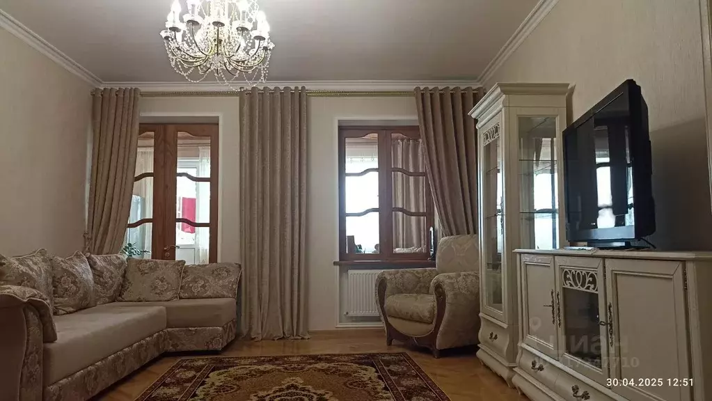 3-к кв. Северная Осетия, Владикавказ ул. Чкалова, 10 (75.0 м) - Фото 0