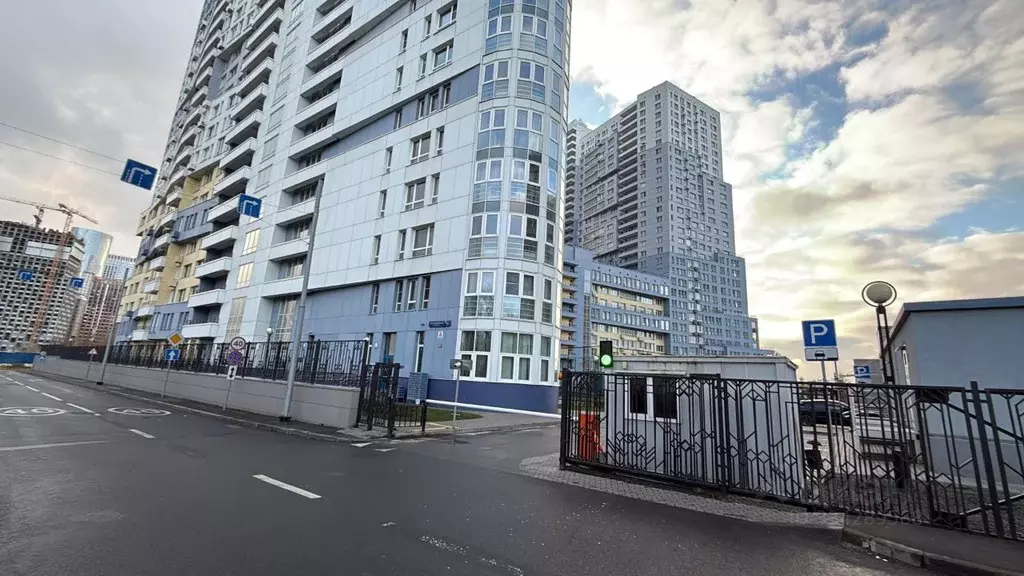 4-к кв. Москва Карамышевская наб., 2А (87.0 м) - Фото 1