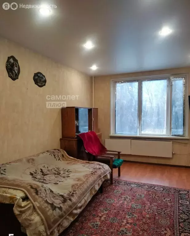 3-комнатная квартира: Москва, улица 50 лет Октября, 25 (58.7 м) - Фото 1