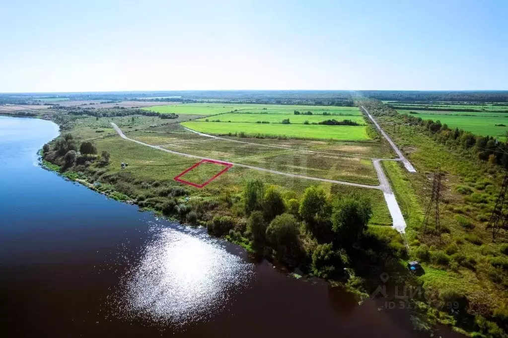 Участок в Ленинградская область, Волховский район, Староладожское ... - Фото 0