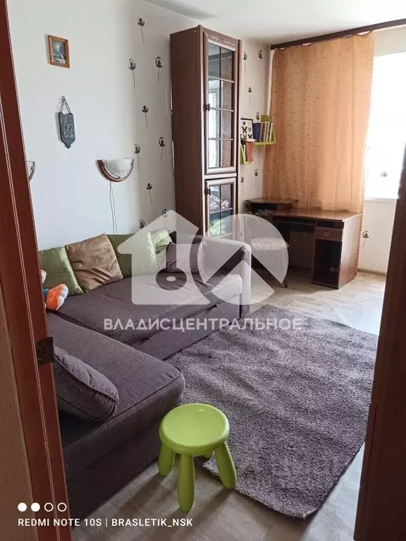 3-к кв. Новосибирская область, Новосибирск Октябрьская ул., 49 (75.0 ... - Фото 0