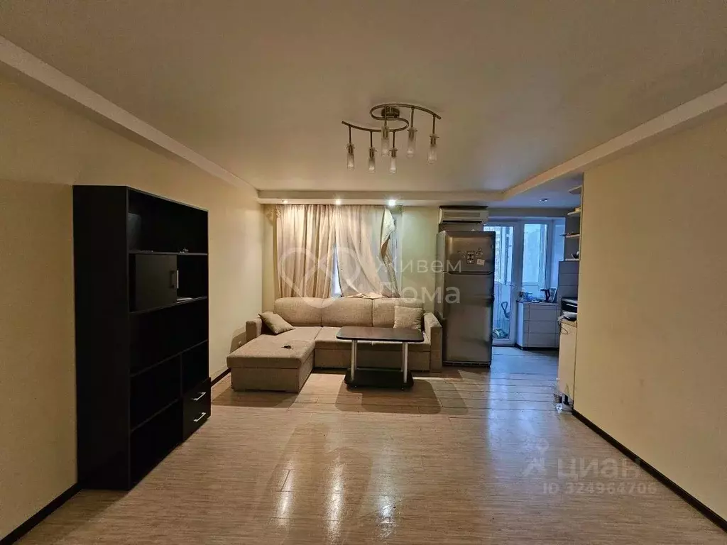 3-к кв. Волгоградская область, Волгоград ул. Ткачева, 14 (60.4 м) - Фото 1