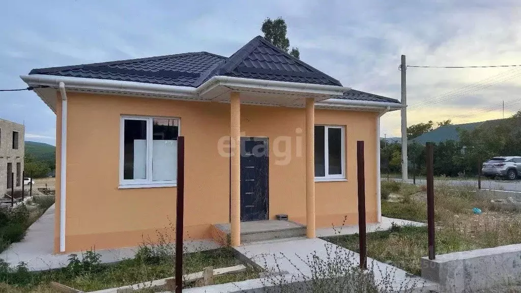 Дом в Краснодарский край, Новороссийск городской округ, с. Большие ... - Фото 1