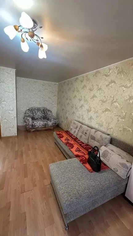 1-к. квартира, 52 м, 7/10 эт. - Фото 1