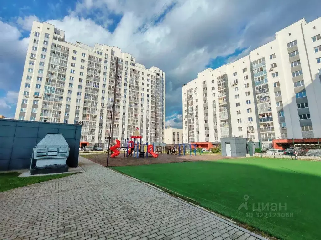 2-к кв. Свердловская область, Екатеринбург ул. Шевелева, 7А (73.0 м) - Фото 1