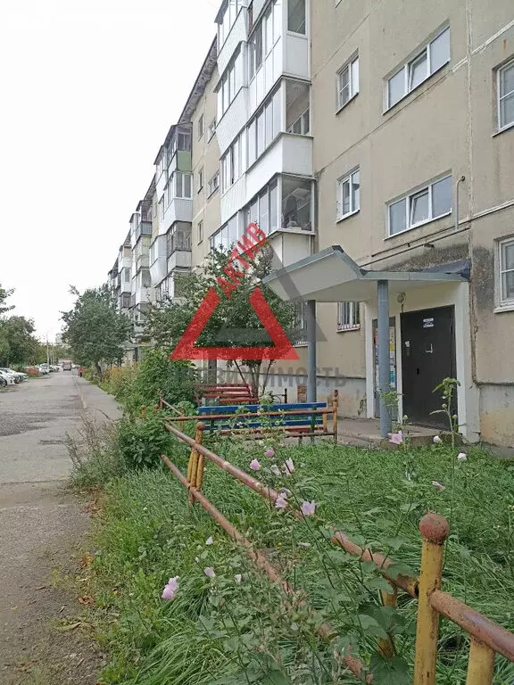 4-комнатная квартира: Каменск-Уральский, улица Кирова, 57 (58.1 м) - Фото 1