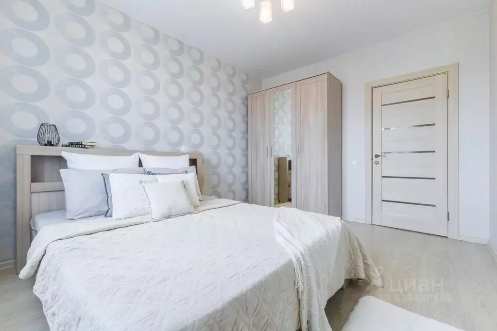 2-к кв. Татарстан, Казань ул. Сибгата Хакима, 50 (65.0 м) - Фото 0