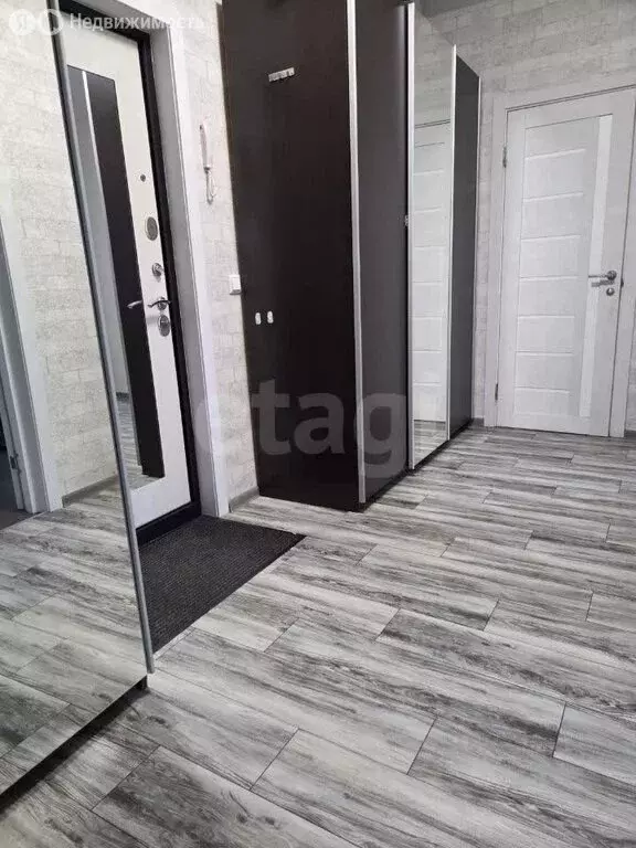2-комнатная квартира: Иркутск, улица Безбокова, 30/8 (61 м) - Фото 1