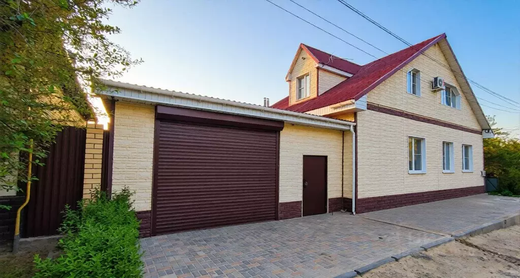 Дом в Волгоградская область, Волгоград ул. Генерала Хрюкина (217 м) - Фото 1