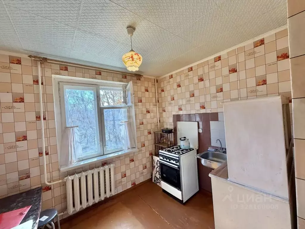 1-к кв. Оренбургская область, Новотроицк Советская ул., 121 (33.3 м) - Фото 1