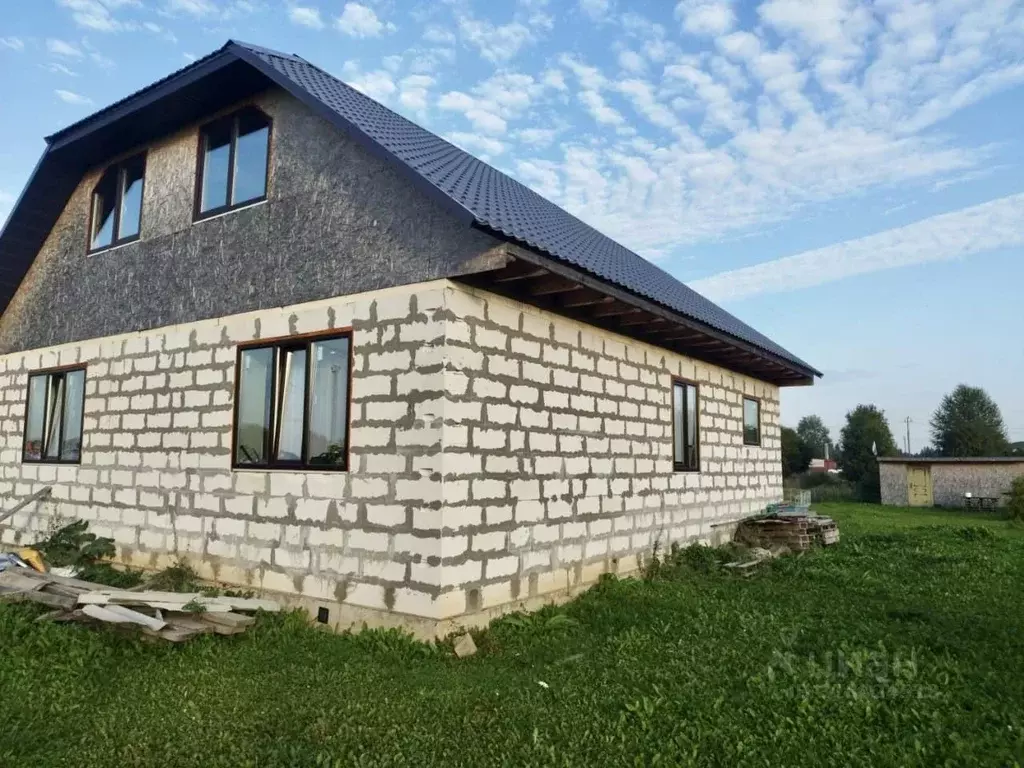 Дом в Ленинградская область, Волосовское городское поселение, д. ... - Фото 0