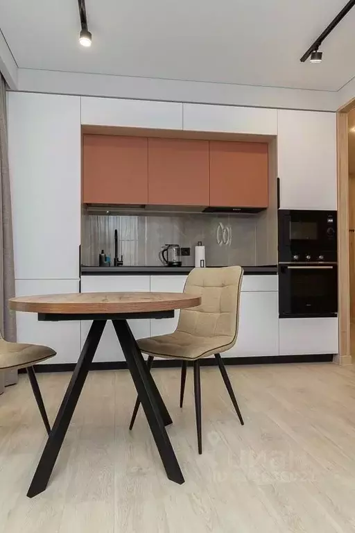 2-к кв. Омская область, Омск ул. 5-я Северная, 124 (47.0 м) - Фото 2