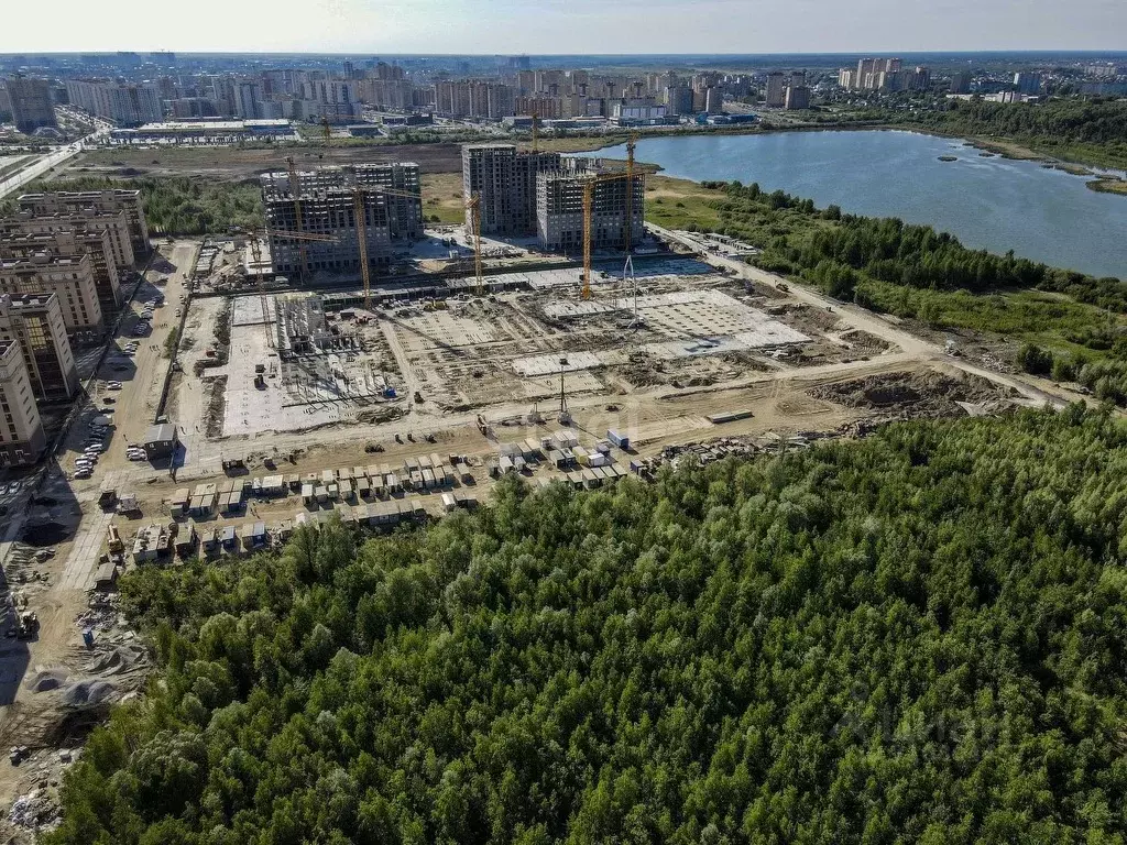 Студия Тюменская область, Тюмень ул. Братьев Бондаревых, 5 (28.5 м) - Фото 1