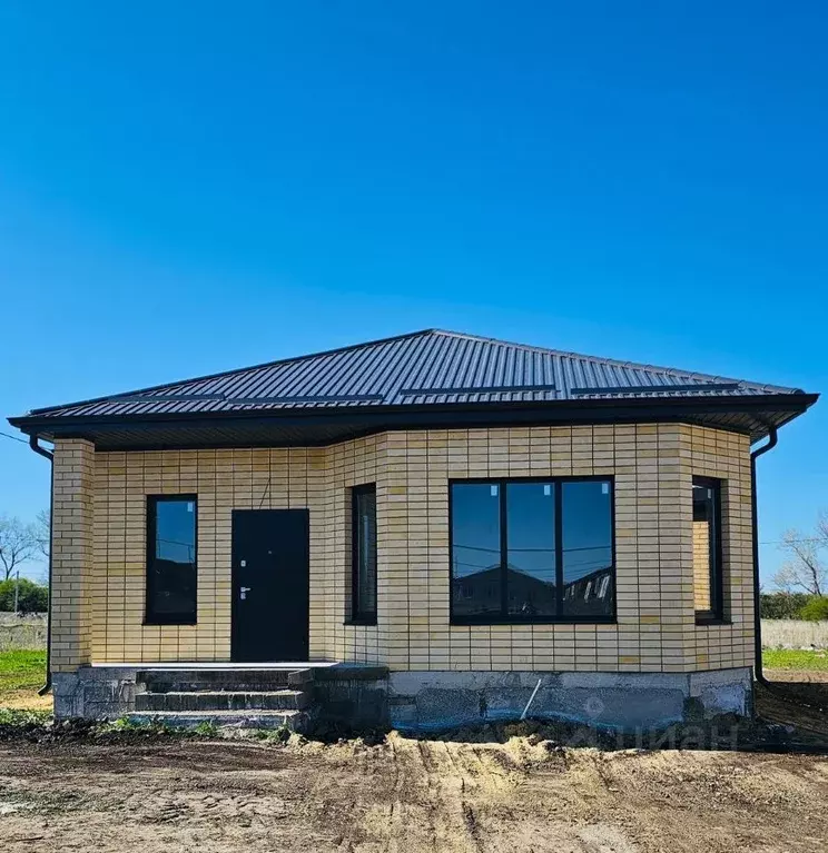 Дом в Ставропольский край, Михайловск Шпаковский район, ул. Александра ... - Фото 1