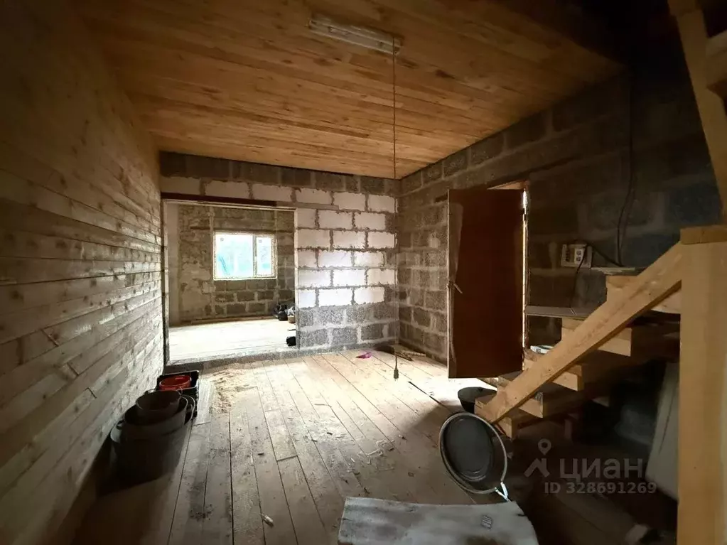 Дом в Вологодская область, с. Нюксеница ул. Механизаторов, 1 (200 м) - Фото 2