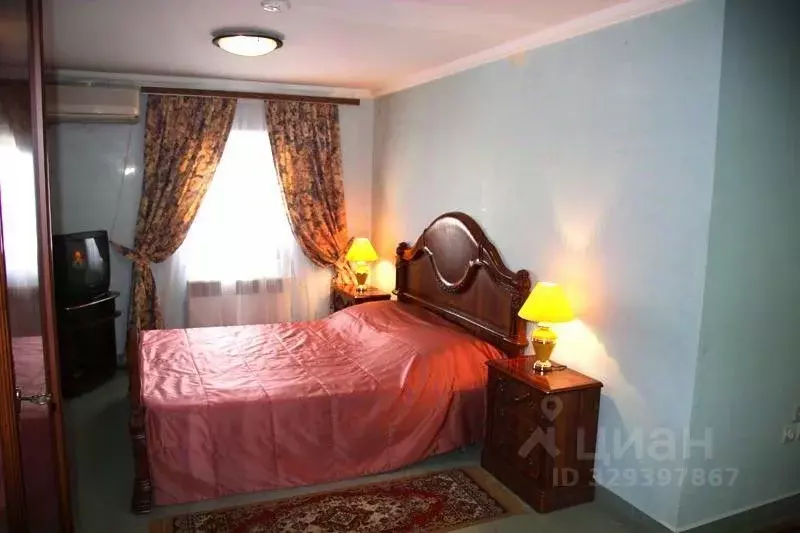 Комната Татарстан, Казань Кремлевская ул., 15 (50.0 м) - Фото 1