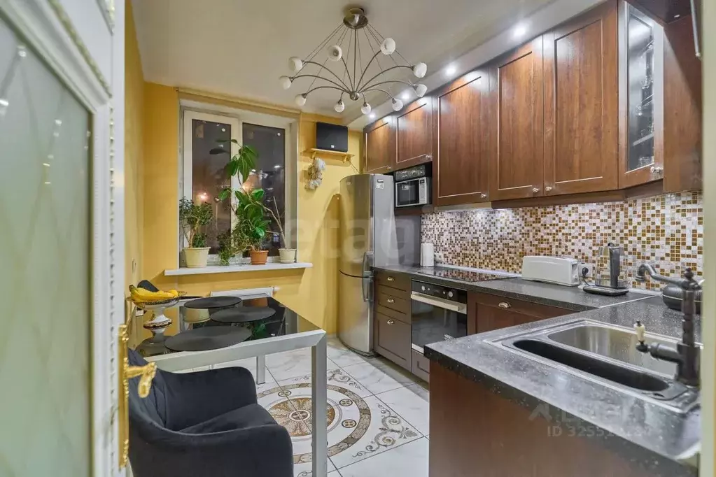 2-к кв. Санкт-Петербург ул. Русановская, 17к4 (64.0 м) - Фото 1