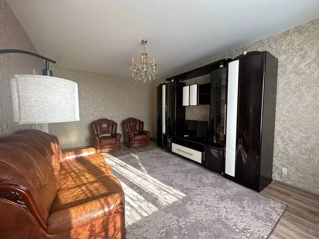 2-к кв. Курская область, Курск ул. Ленина, 53 (53.0 м) - Фото 1