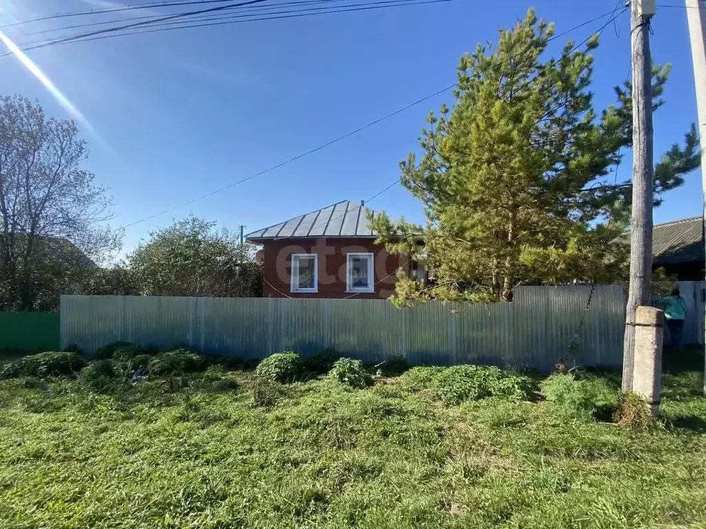 Дом в Башкортостан, Бирский район, Бахтыбаевский сельсовет, с. ... - Фото 1