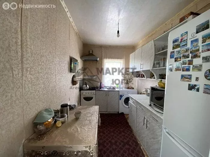 1-комнатная квартира: Абинск, улица Фрунзе, 112 (45.6 м) - Фото 0