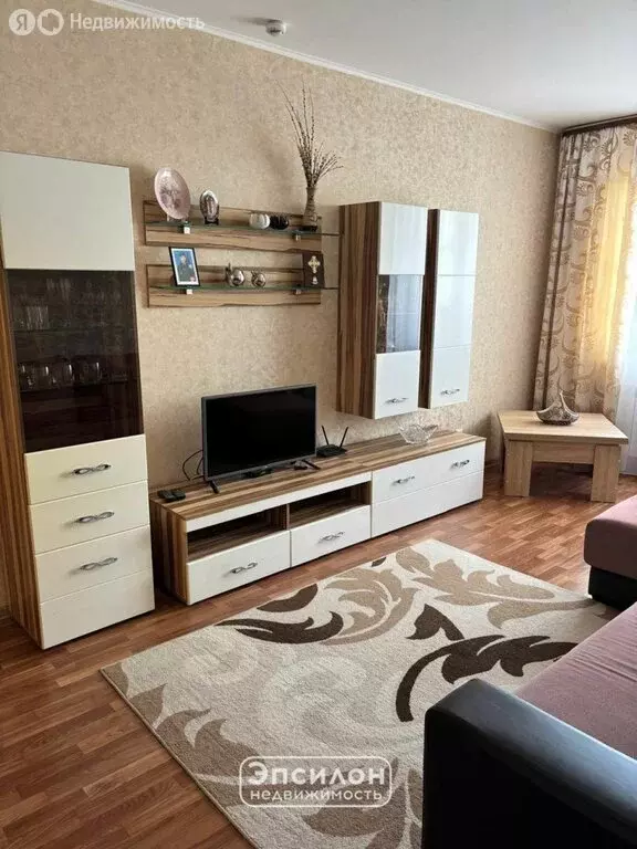 3-комнатная квартира: Курск, проспект Вячеслава Клыкова, 75 (84.83 м) - Фото 0