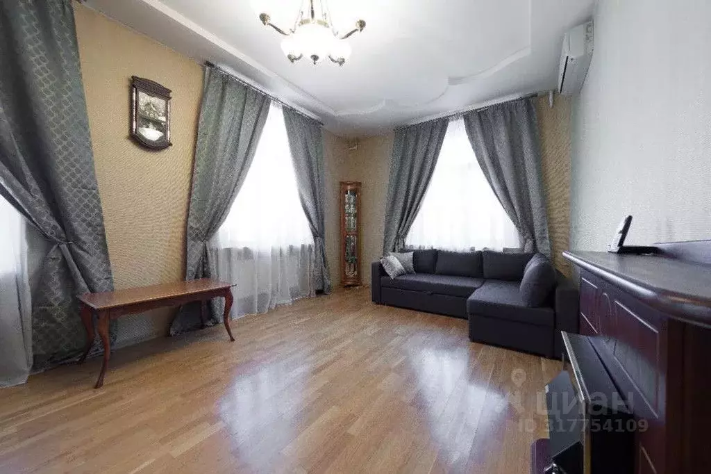 3-к кв. Санкт-Петербург Московский просп., 75 (75.0 м) - Фото 0